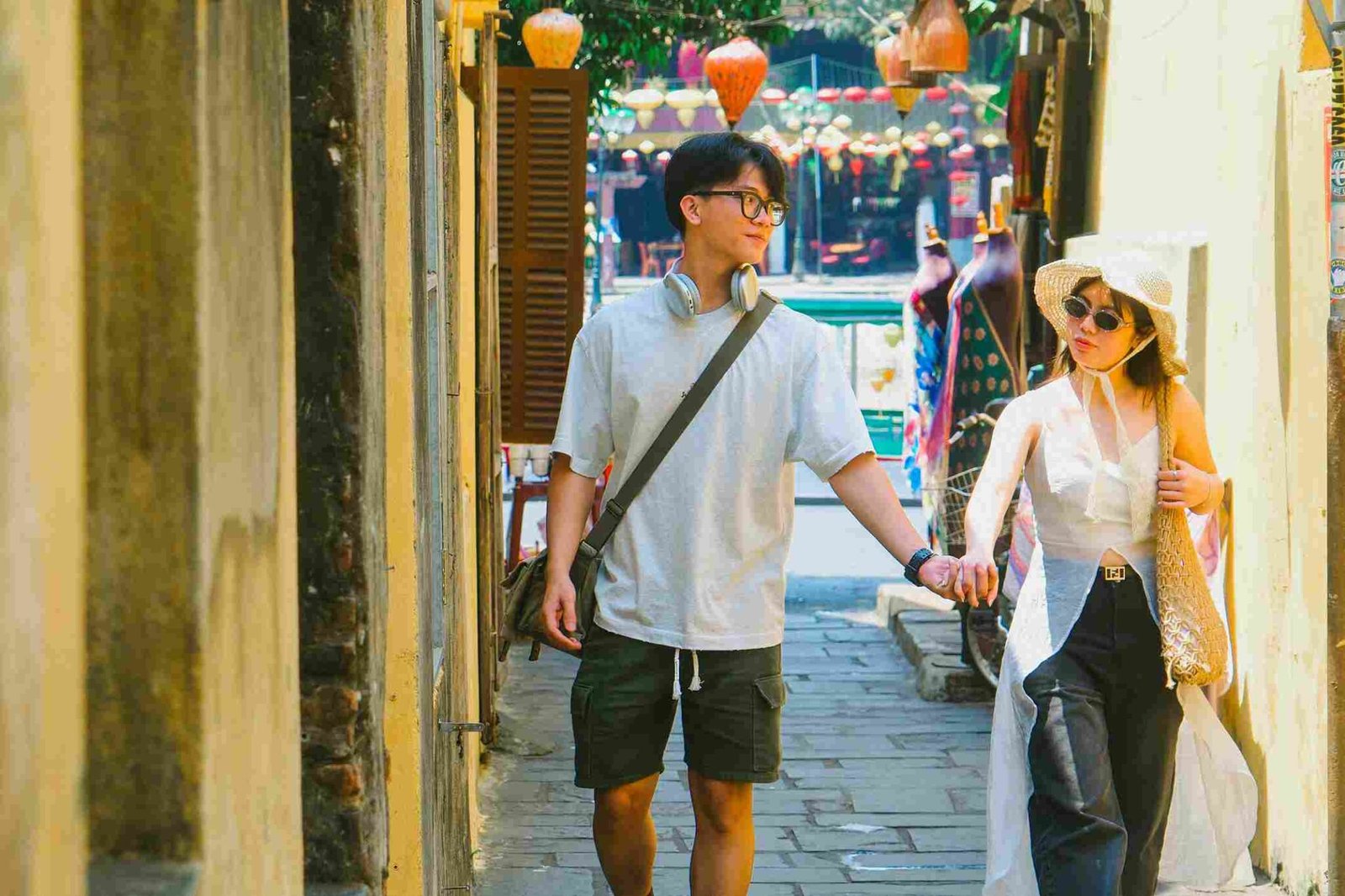 Best Summer Outfits for Travel and Outdoor Activities