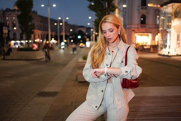 Effortless Chic Travel Outfits for Women: Easy & Stylish Vacation Looks