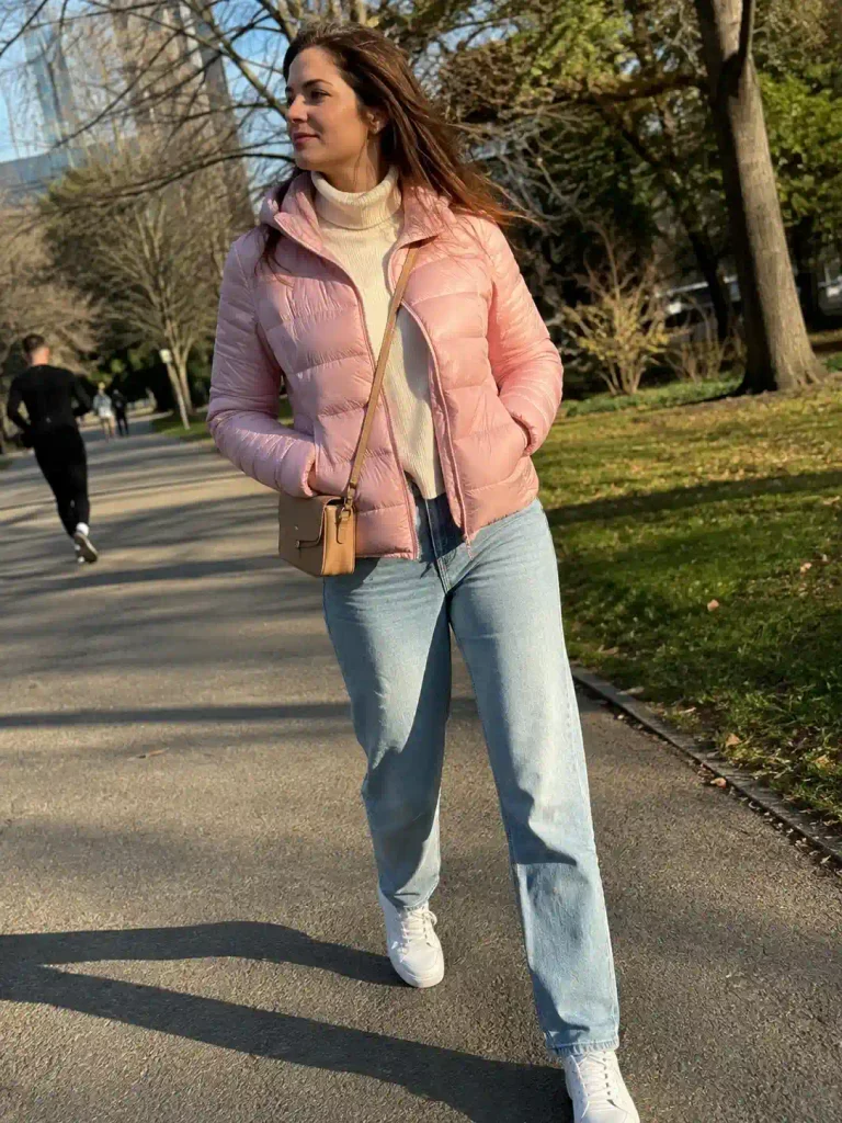 The jeans-and-sneakers combo