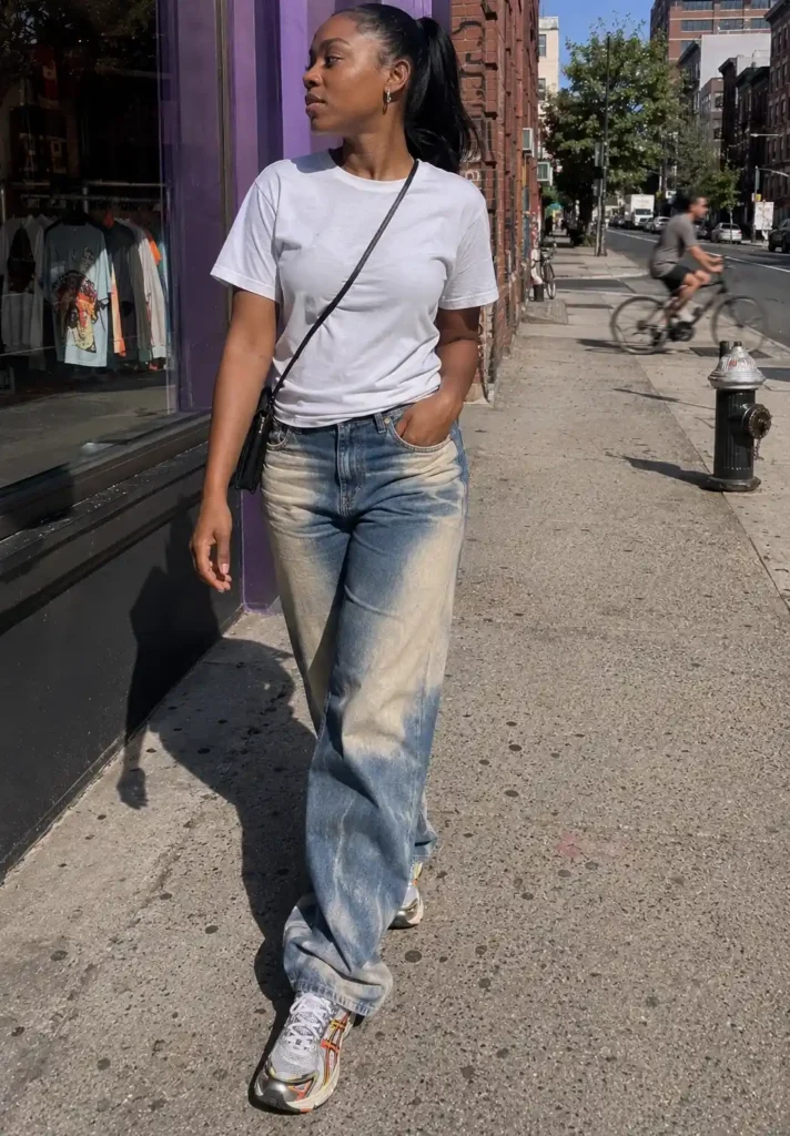 Wide-leg jeans in