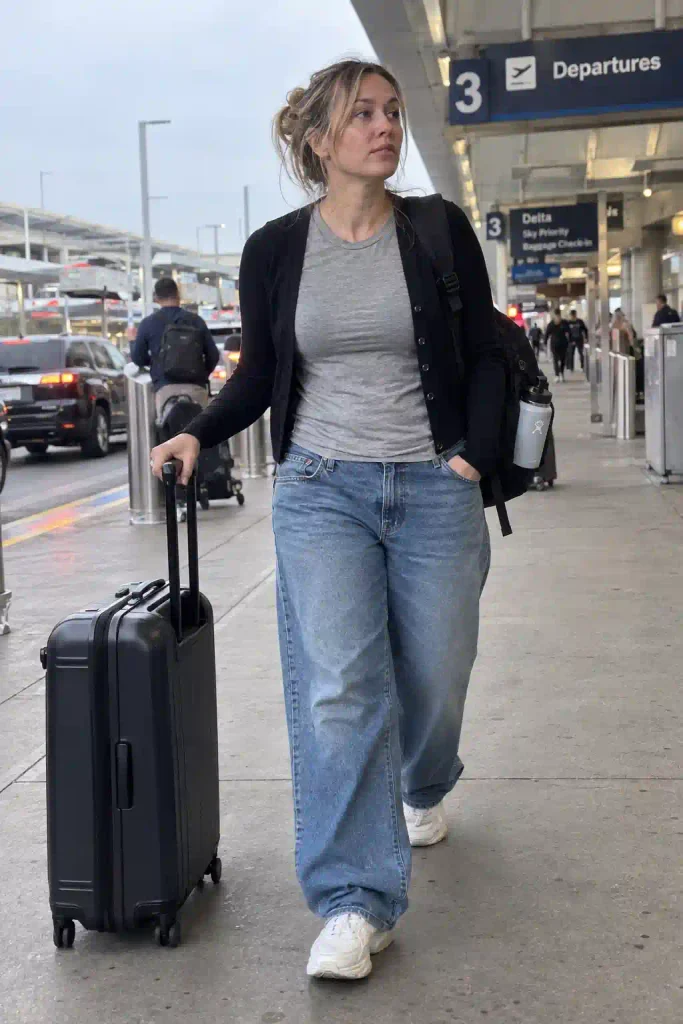 Grey tee